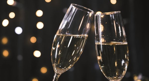 Бокал шампанского
